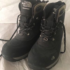 The North Face Black snow hiking boots sz 9